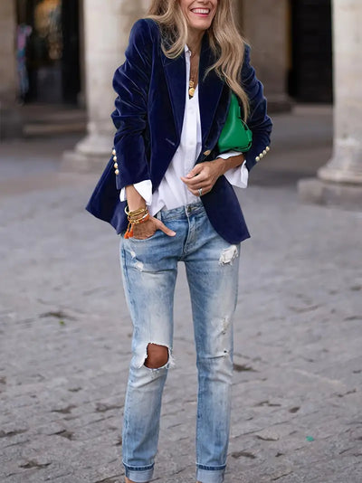 Julissa – Velvet Elegance Blazer